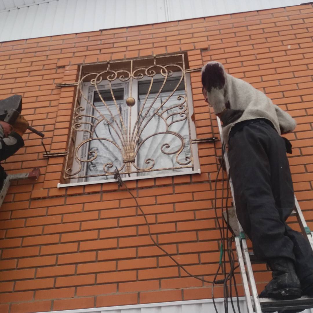 Решетки на окна и двери изготовить Кривой Рог